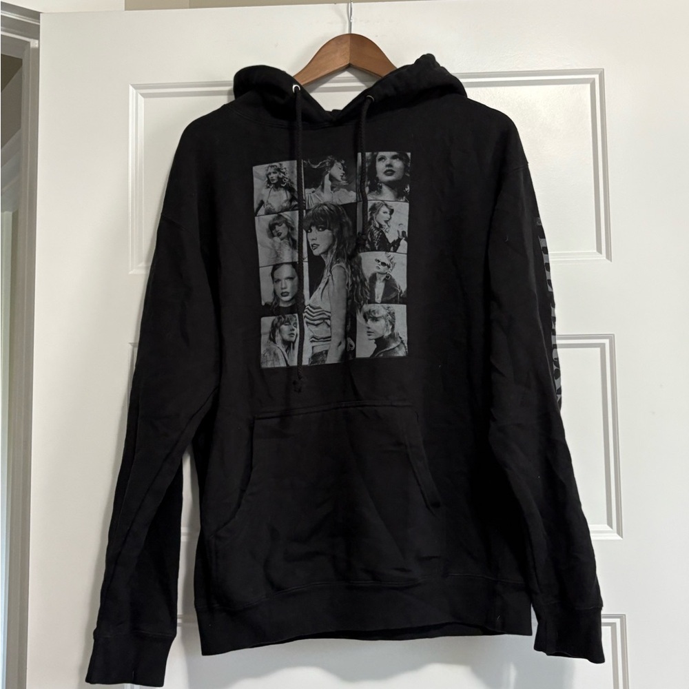 Taylor Swift Eras Tour Hoodie SZ Medium